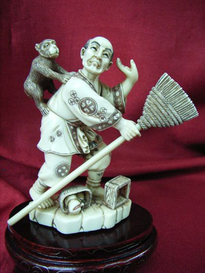 kkm3238 Mammoth Ivory Carving Netsuke Monkey Ride Man 3.5"