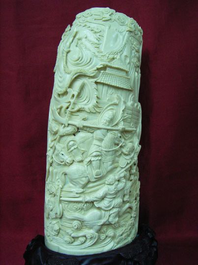 kkm3246 Mammoth Ivory Carving Hero Fight 1 vs. 3 11"