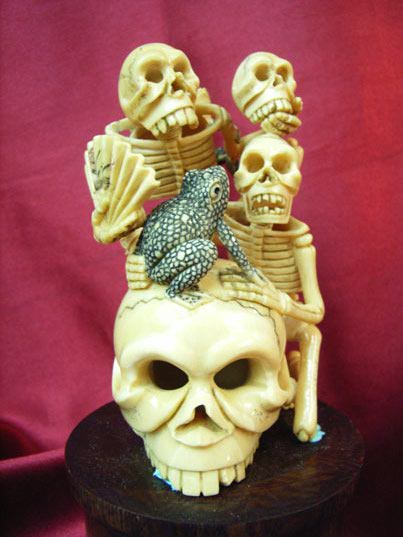 kkm3401 Mammoth Ivory Carving Skeleton Skull Frog