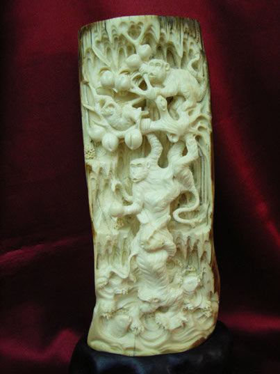 kkm3409 Mammoth Ivory Carving 4 Monkey Catch Fish 8.5"