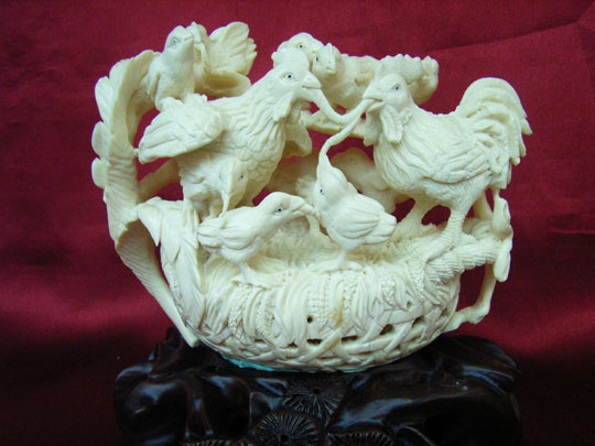 kkm3577 Mammoth Tusk Carving Group Chicken