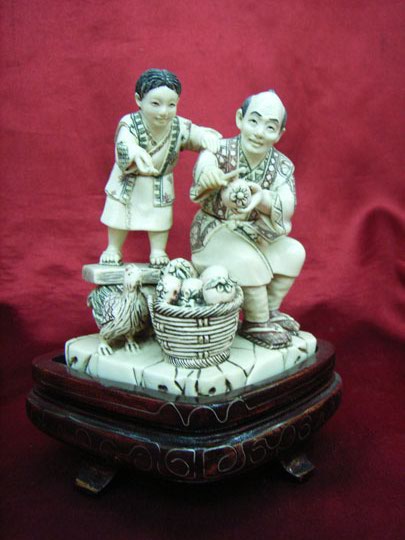 kkm3590 Mammoth Ivory Carving Japanese Father & Son Fruit
