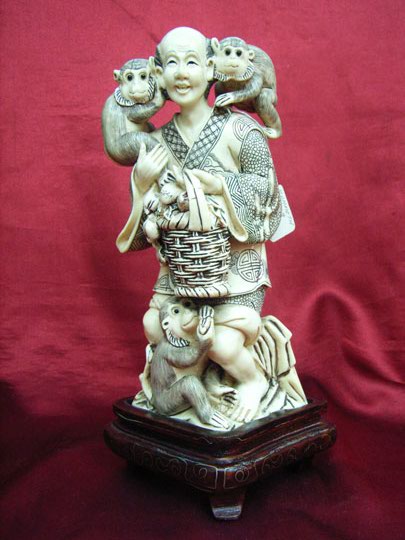 kkm3594 Mammoth Ivory Carving Man and Monkies