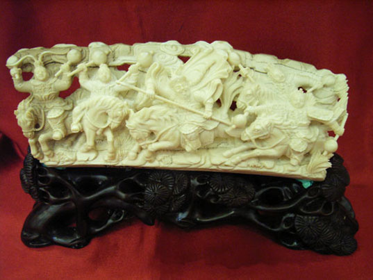 kkm3723 Mammoth Ivory Carving General Steed 8"