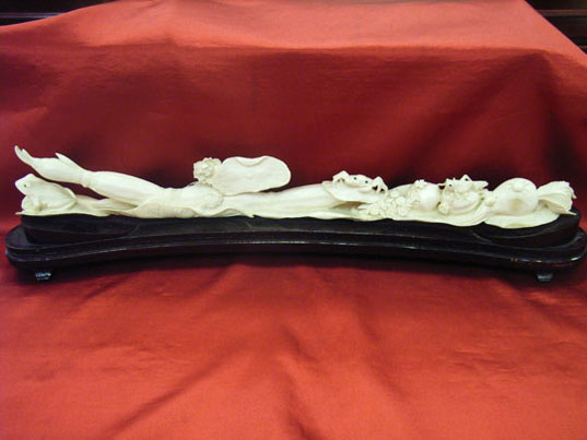 kkm3746 Mammoth Ivory Carving Frog On Lotus Root 20"